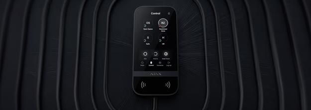 Ajax: KeyPad TouchScreen Fibra è ora disponibile!